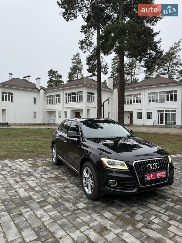 Внедорожник / Кроссовер Audi Q5 2016 в Ахтырке