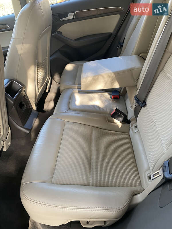 Позашляховик / Кросовер Audi Q5 2012 в Івано-Франківську