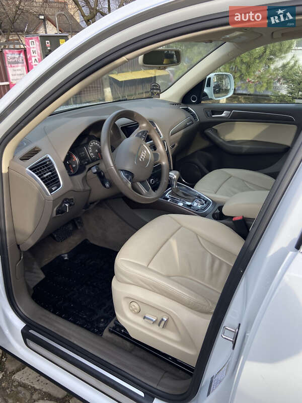 Позашляховик / Кросовер Audi Q5 2016 в Вижниці