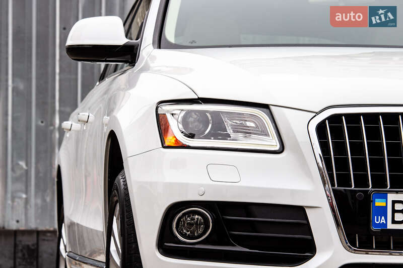 Позашляховик / Кросовер Audi Q5 2016 в Львові