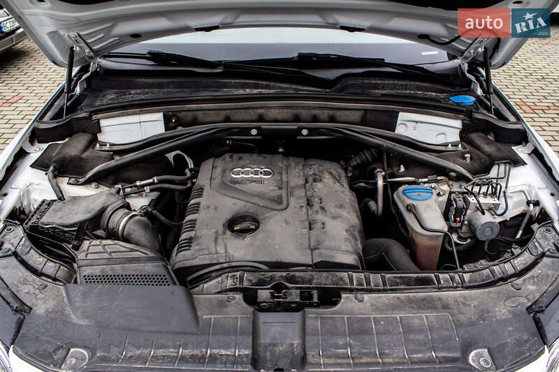 Позашляховик / Кросовер Audi Q5 2016 в Львові