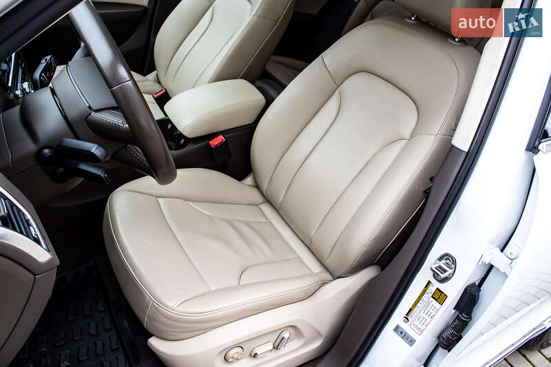 Позашляховик / Кросовер Audi Q5 2016 в Львові