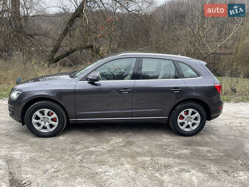 Позашляховик / Кросовер Audi Q5 2011 в Києві