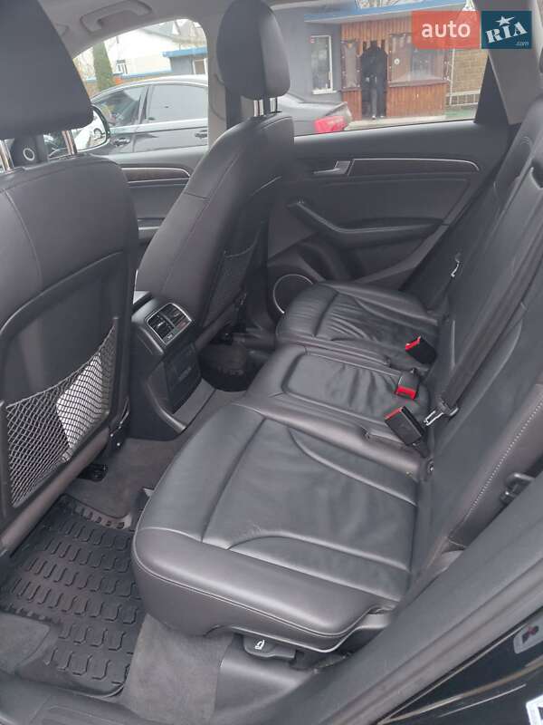 Внедорожник / Кроссовер Audi Q5 2016 в Владимире