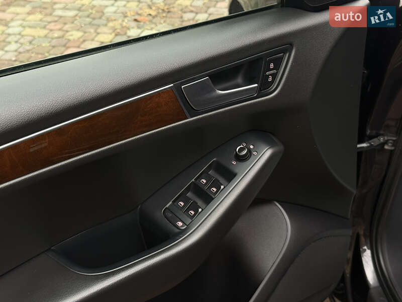 Внедорожник / Кроссовер Audi Q5 2012 в Тячеве