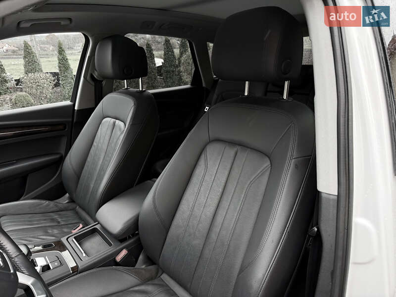 Позашляховик / Кросовер Audi Q5 2018 в Новояворівську