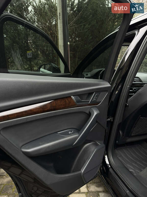 Позашляховик / Кросовер Audi Q5 2019 в Львові фото 22 Позашляховик / Кросовер Audi Q5 2019 в Львові