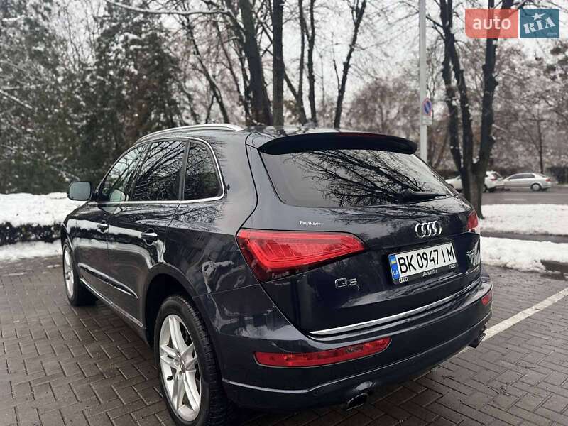 Внедорожник / Кроссовер Audi Q5 2016 в Львове
