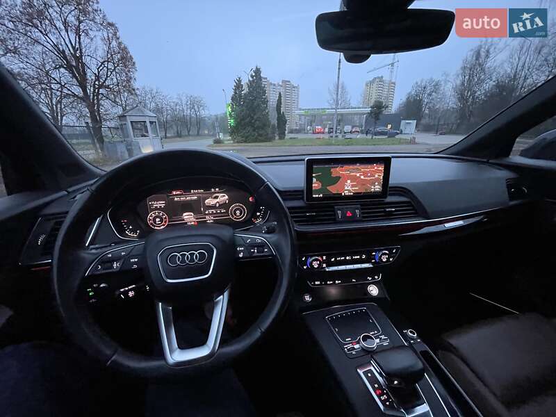 Внедорожник / Кроссовер Audi Q5 2018 в Чернигове