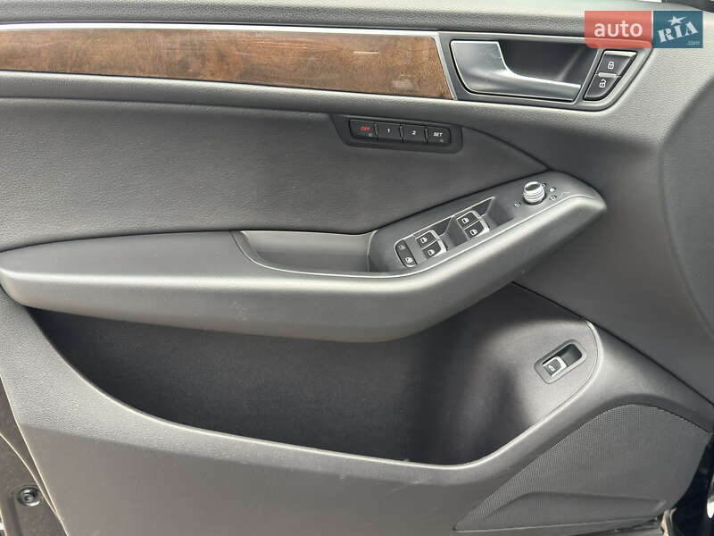 Позашляховик / Кросовер Audi Q5 2015 в Києві