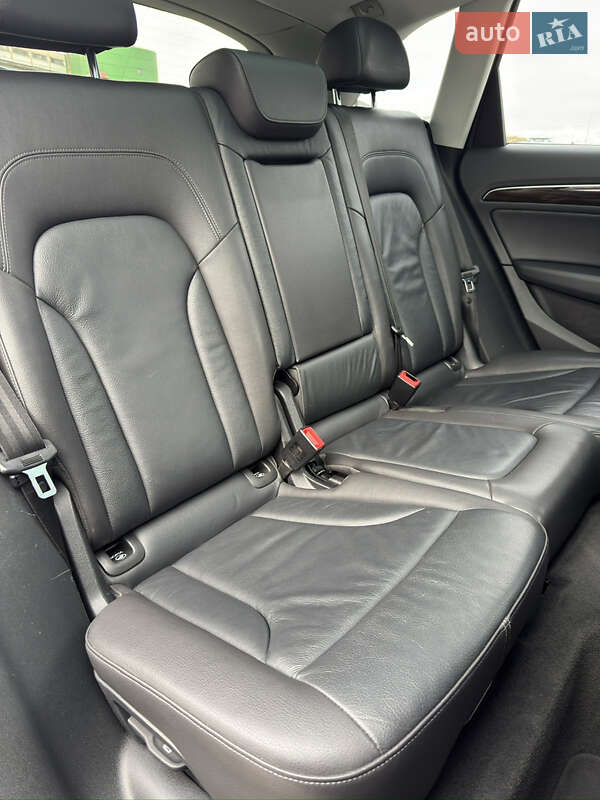 Позашляховик / Кросовер Audi Q5 2015 в Києві