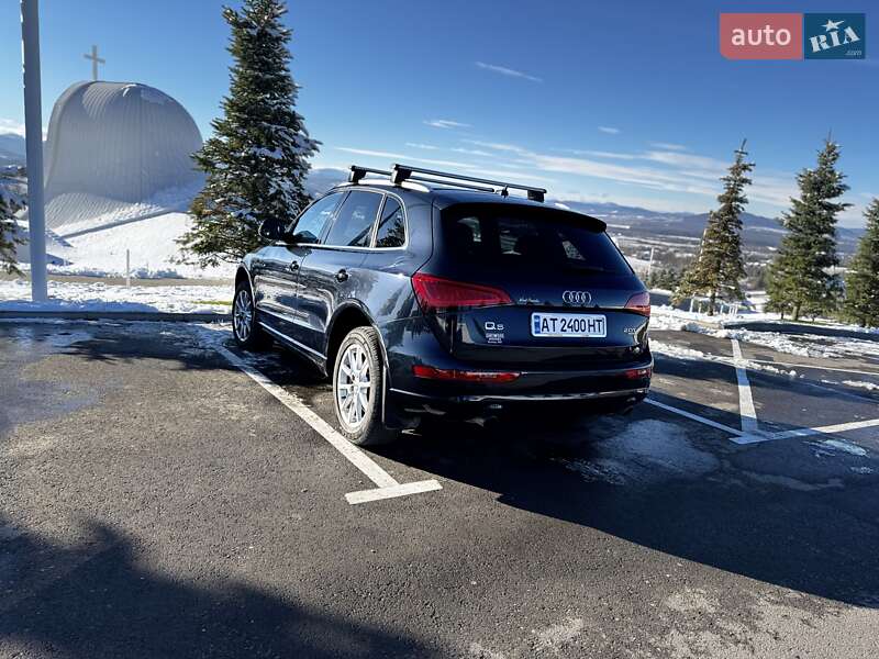 Внедорожник / Кроссовер Audi Q5 2011 в Ивано-Франковске