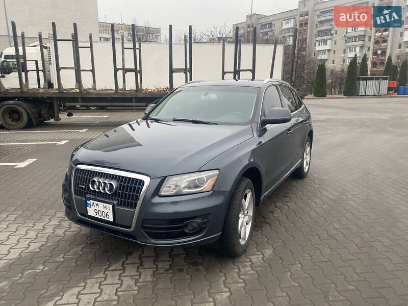 Внедорожник / Кроссовер Audi Q5 2011 в Житомире