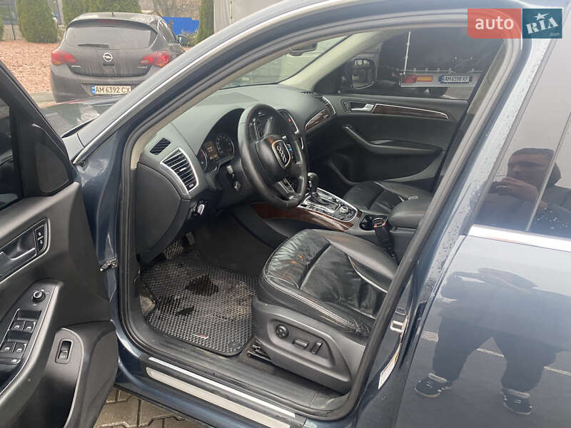 Внедорожник / Кроссовер Audi Q5 2011 в Житомире