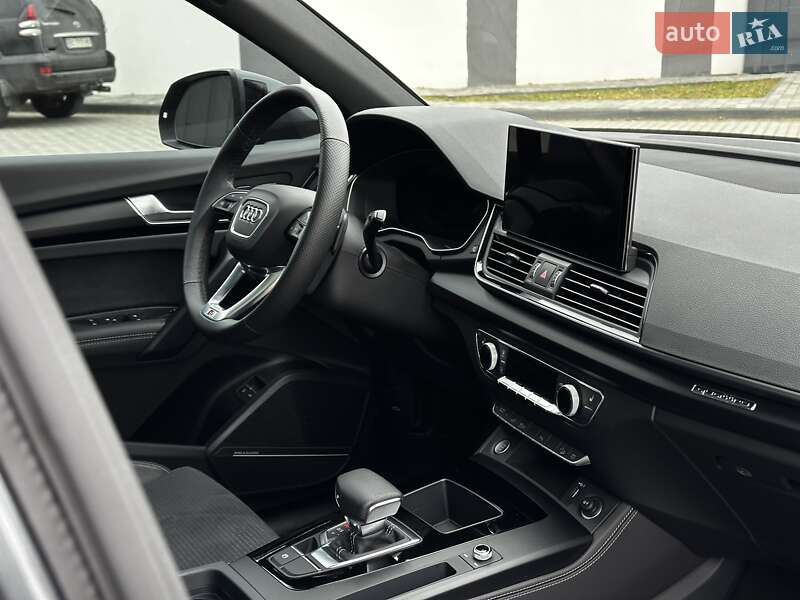 Внедорожник / Кроссовер Audi Q5 2024 в Львове