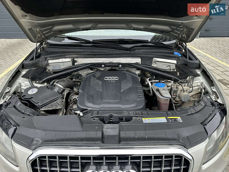 Позашляховик / Кросовер Audi Q5 2015 в Львові