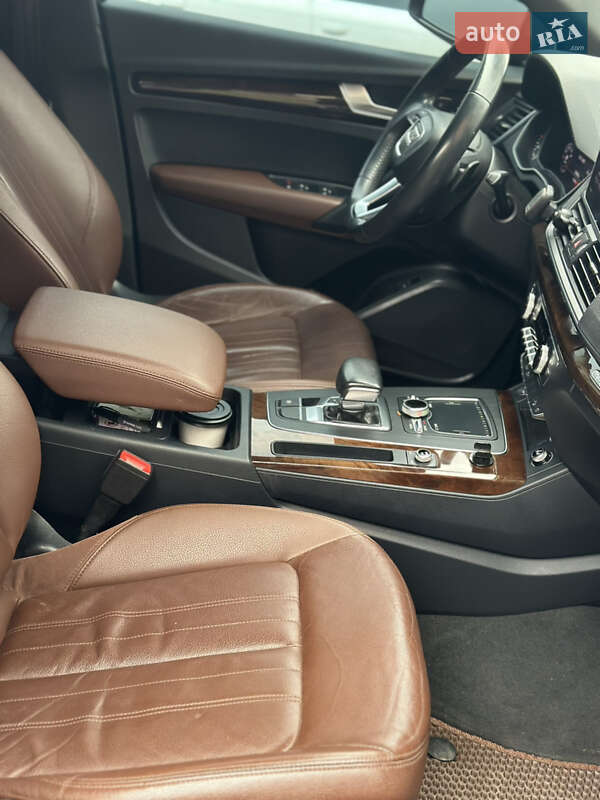 Внедорожник / Кроссовер Audi Q5 2018 в Шептицькому