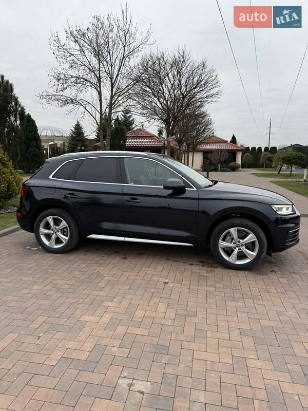 Внедорожник / Кроссовер Audi Q5 2020 в Ивано-Франковске