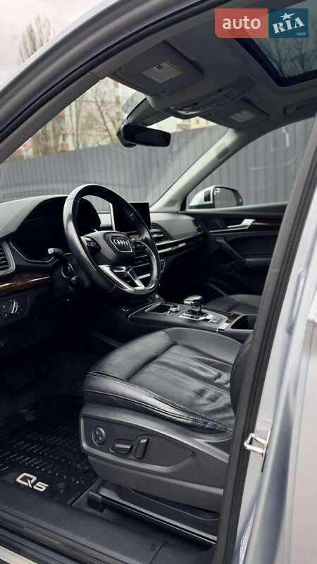 Внедорожник / Кроссовер Audi Q5 2018 в Киеве