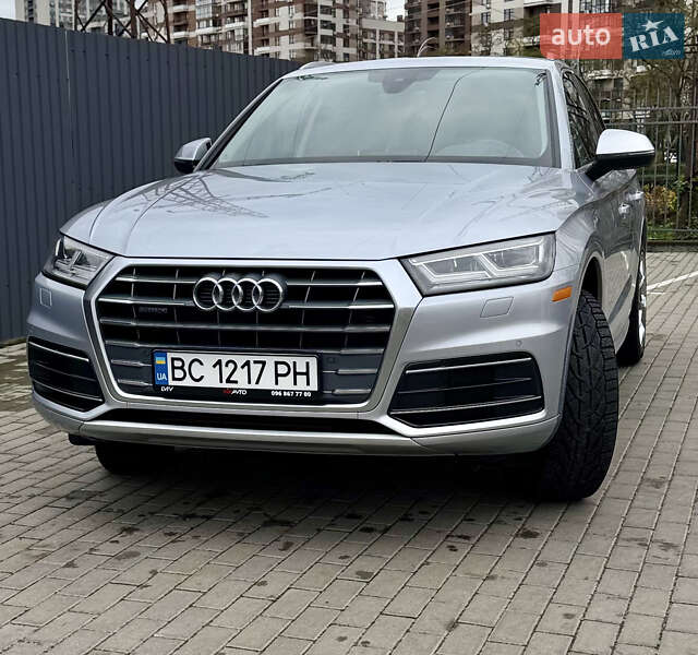 Внедорожник / Кроссовер Audi Q5 2018 в Киеве