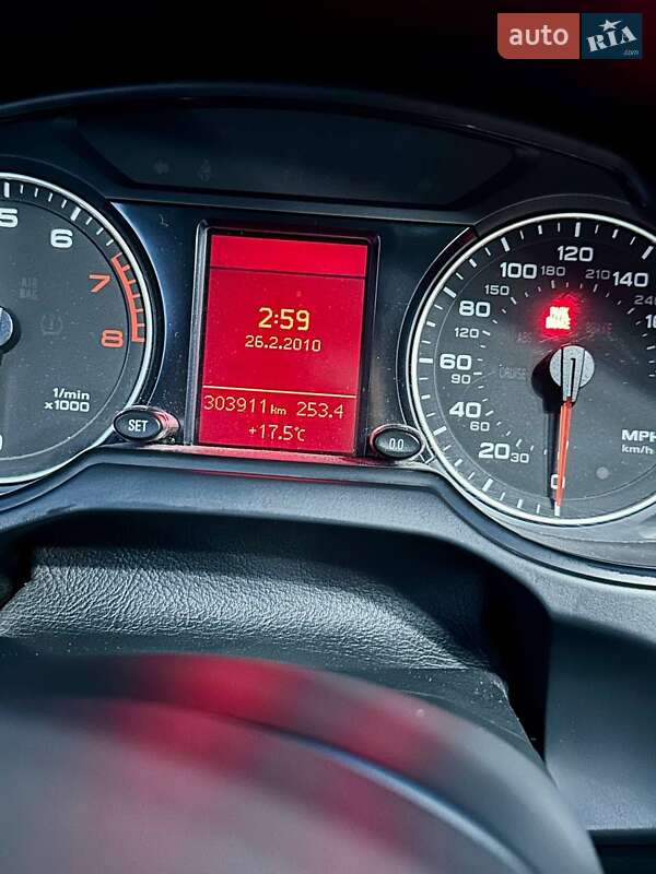 Внедорожник / Кроссовер Audi Q5 2011 в Одессе