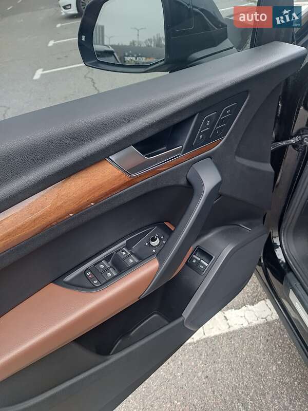 Внедорожник / Кроссовер Audi Q5 2020 в Киеве