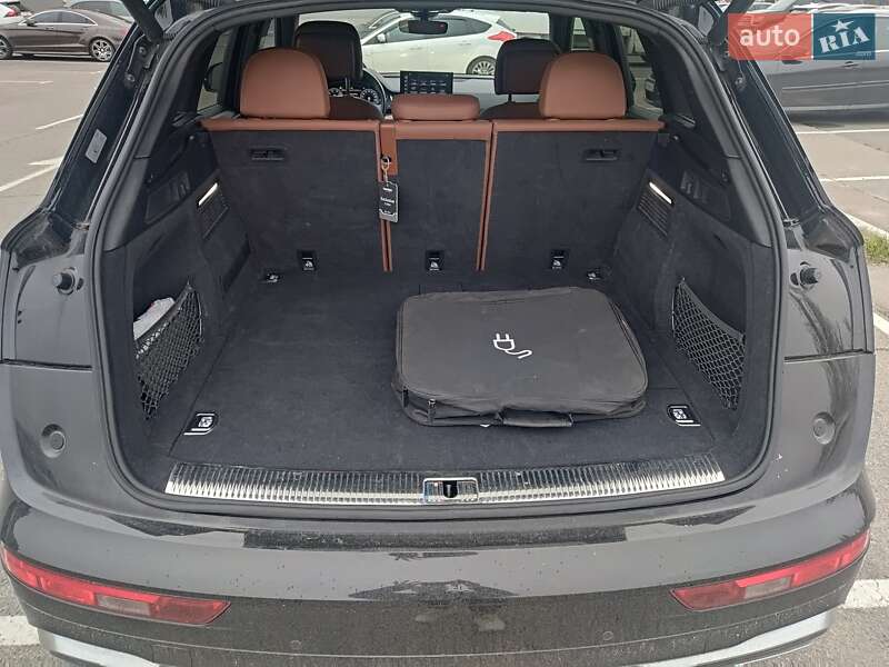 Внедорожник / Кроссовер Audi Q5 2020 в Киеве