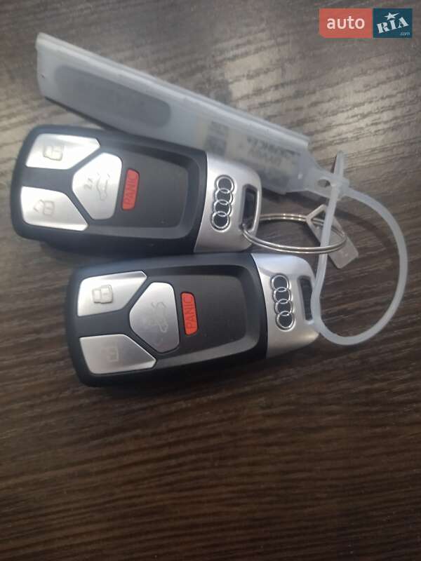 Внедорожник / Кроссовер Audi Q5 2020 в Киеве