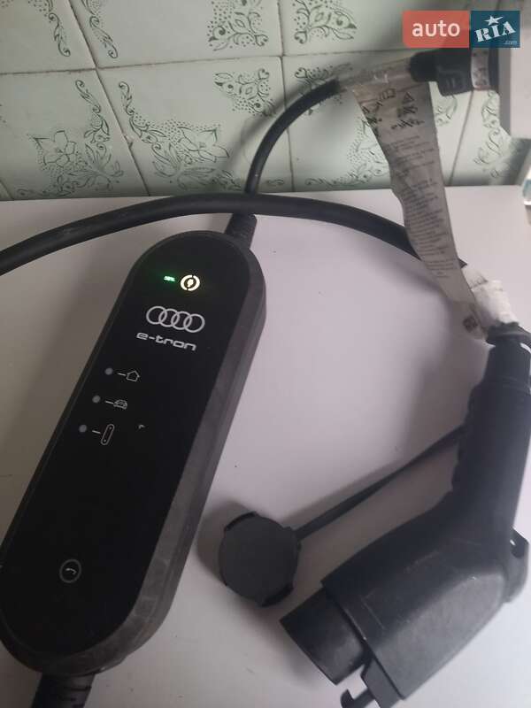 Внедорожник / Кроссовер Audi Q5 2020 в Киеве