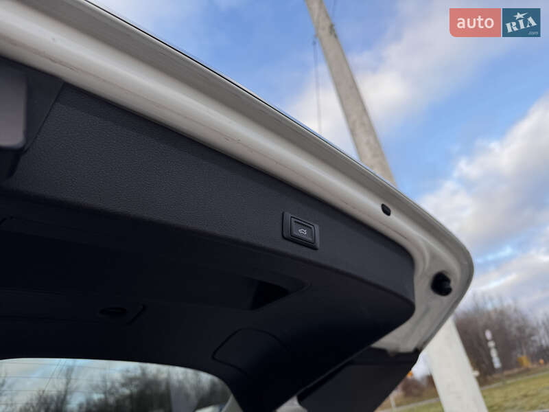 Внедорожник / Кроссовер Audi Q5 2016 в Дрогобыче фото 35 Внедорожник / Кроссовер Audi Q5 2016 в Дрогобыче