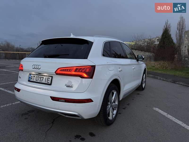 Позашляховик / Кросовер Audi Q5 2018 в Івано-Франківську