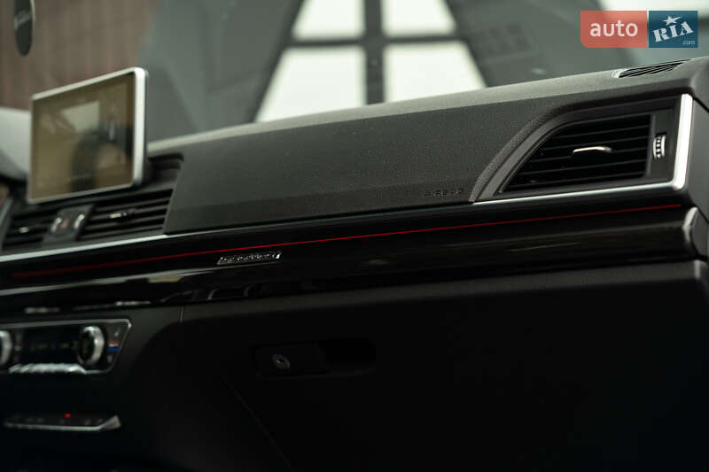 Внедорожник / Кроссовер Audi Q5 2018 в Черновцах