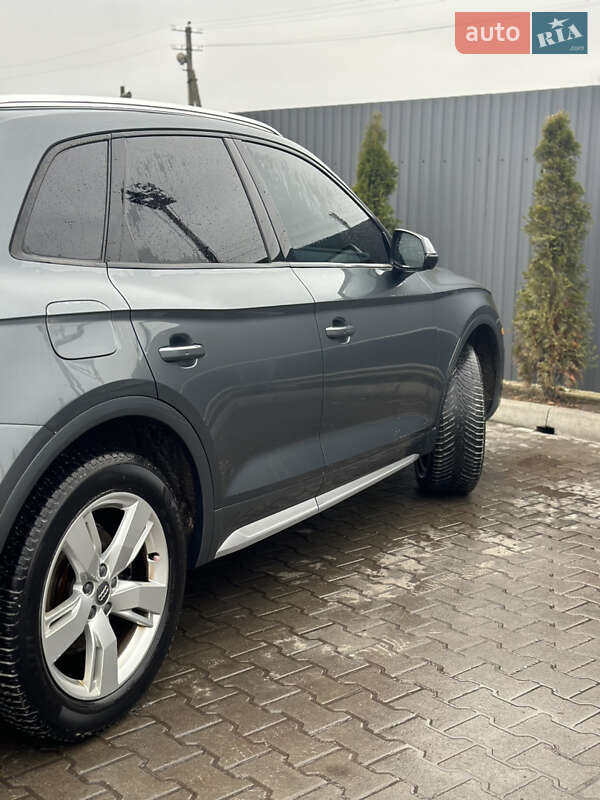 Внедорожник / Кроссовер Audi Q5 2018 в Шептицькому