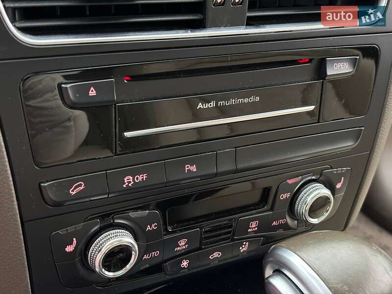 Внедорожник / Кроссовер Audi Q5 2015 в Стрые