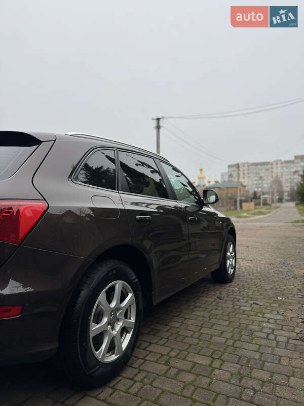 Позашляховик / Кросовер Audi Q5 2011 в Білій Церкві