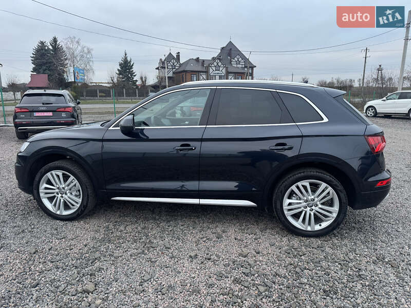 Позашляховик / Кросовер Audi Q5 2018 в Луцьку