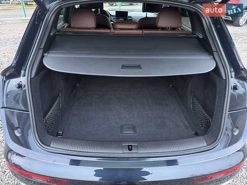 Позашляховик / Кросовер Audi Q5 2018 в Луцьку