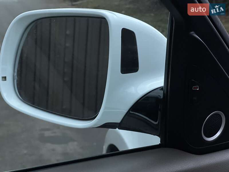 Позашляховик / Кросовер Audi Q5 2015 в Львові фото 13 Позашляховик / Кросовер Audi Q5 2015 в Львові