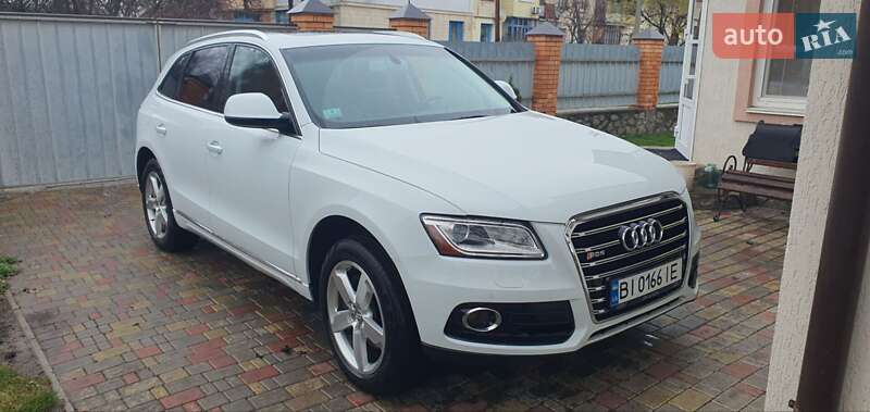 Внедорожник / Кроссовер Audi Q5 2015 в Карловке