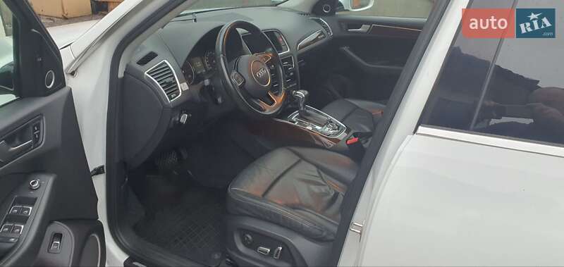 Внедорожник / Кроссовер Audi Q5 2015 в Карловке