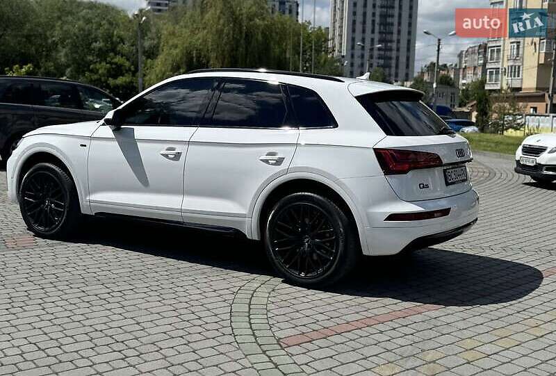 Внедорожник / Кроссовер Audi Q5 2019 в Львове фото 6 Внедорожник / Кроссовер Audi Q5 2019 в Львове