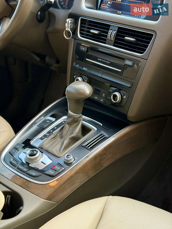 Внедорожник / Кроссовер Audi Q5 2016 в Ужгороде