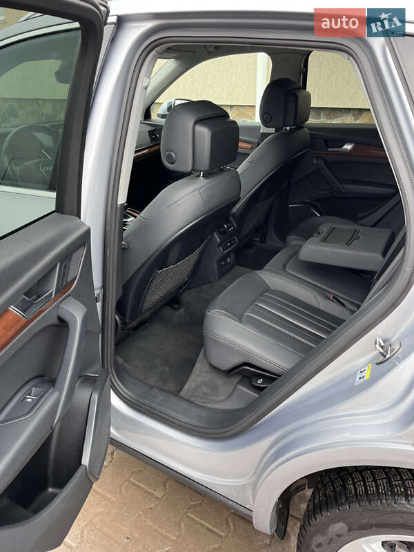 Внедорожник / Кроссовер Audi Q5 2021 в Дунаевцах