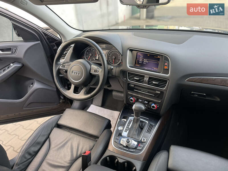 Внедорожник / Кроссовер Audi Q5 2014 в Луцке