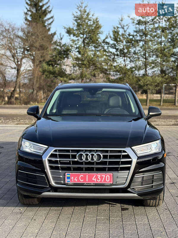 Внедорожник / Кроссовер Audi Q5 2019 в Львове