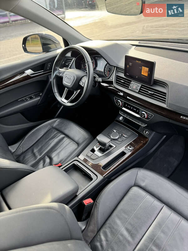 Внедорожник / Кроссовер Audi Q5 2019 в Львове