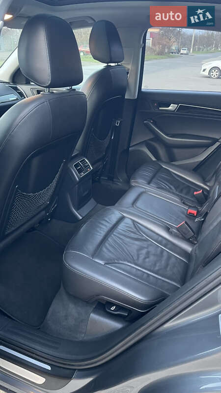 Внедорожник / Кроссовер Audi Q5 2013 в Луцке