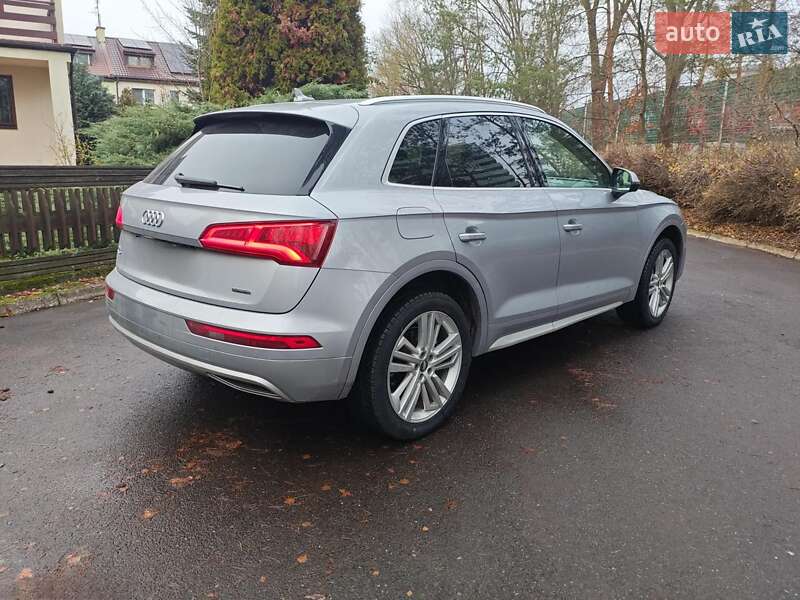 Внедорожник / Кроссовер Audi Q5 2019 в Киеве