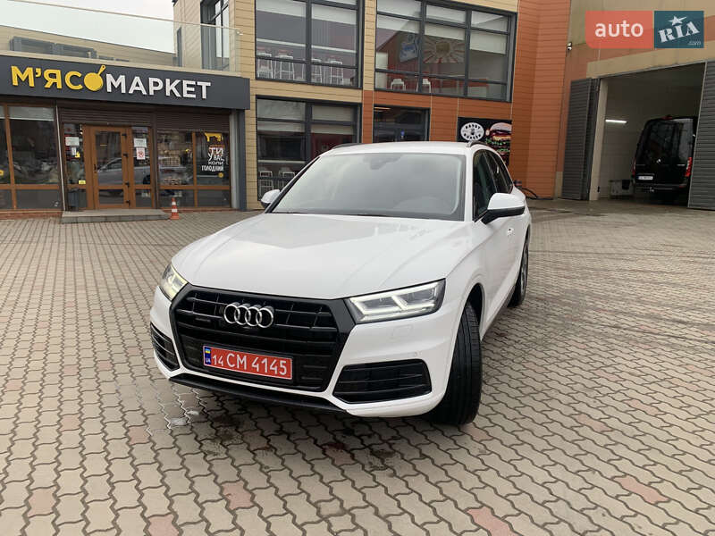 Внедорожник / Кроссовер Audi Q5 2019 в Черновцах