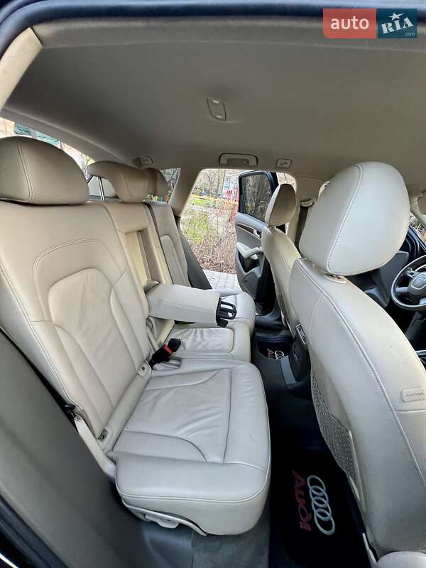 Внедорожник / Кроссовер Audi Q5 2012 в Одессе